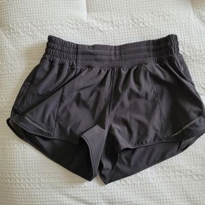Lululemon High-Rise Hotty Hot Short